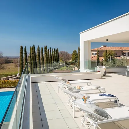 Vila Old Olive I - Heated Pool - By Vivi Rent *