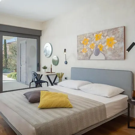 Vila Old Olive I - Heated Pool - By Vivi Rent Vodnjan