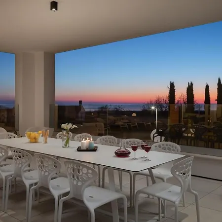 Villa Old Olive I - Heated Pool - By Vivi Rent Vodnjan